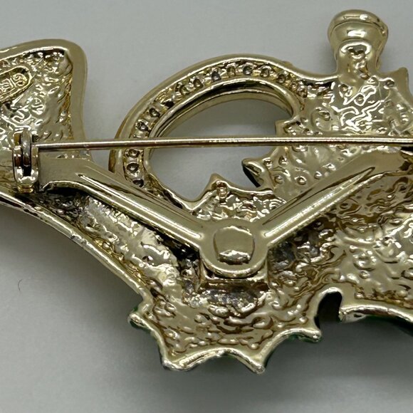 Vintage Gerry's Christmas Brooch Gold-Tone French Horn Pin Enamel Holly Berries - Picture 10 of 15
